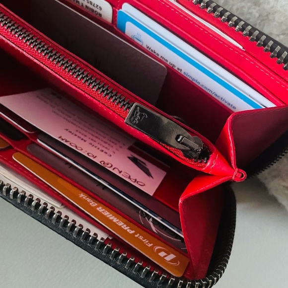 Christian Louboutin Rainbow Stud Panettone Zippered Wallet ☆ RARE ☆ SALE ☆ - Picture 12 of 16